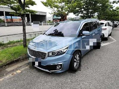 Photo 1 of 11: 2016 Kia Carnivals, VIN KNAMB81ABGS201901 — Korean insurance auction