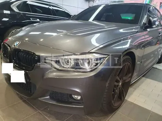 Photo 2 of 30: 2017 BMW 330i — Korean insurance auction