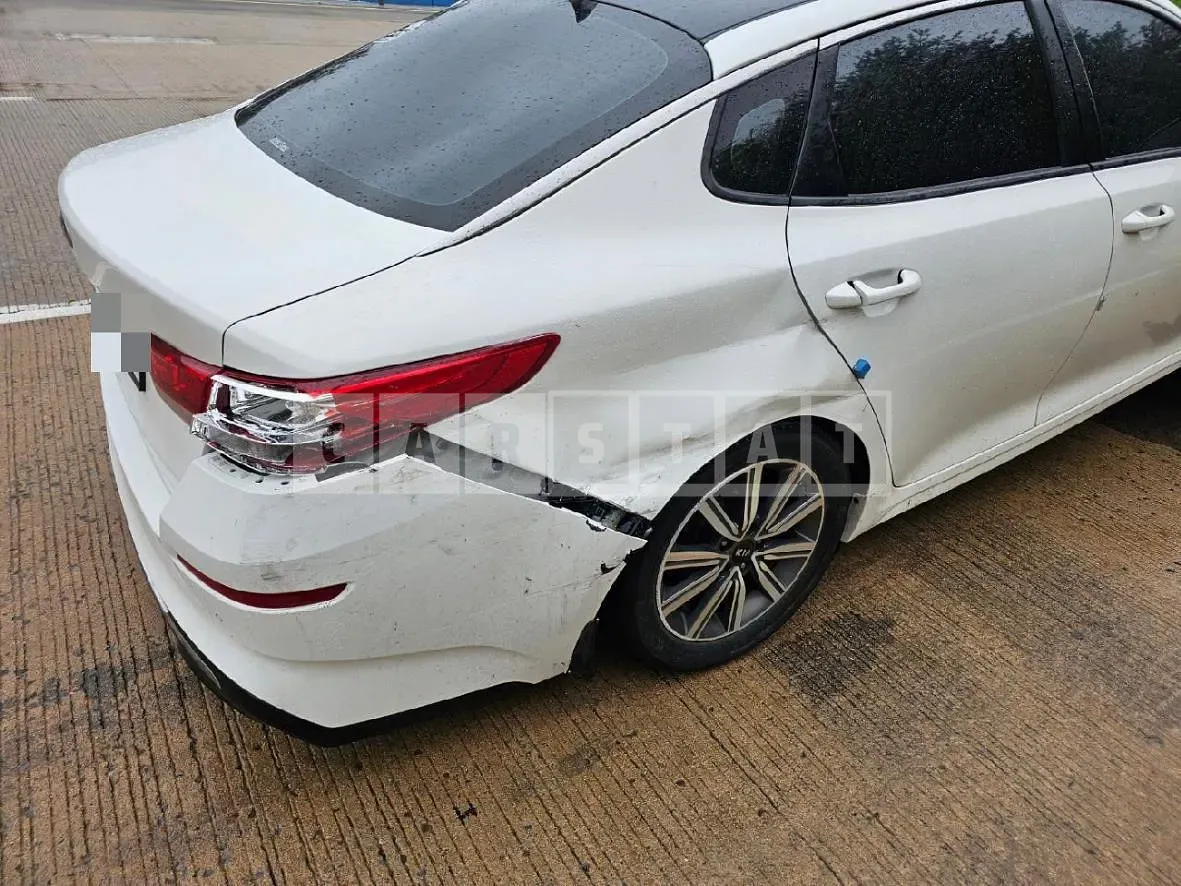 Photo 2 of 14: 2018 Kia K5 2.0(LPI), VIN KNAGU416BKA268298 — Korean insurance auction