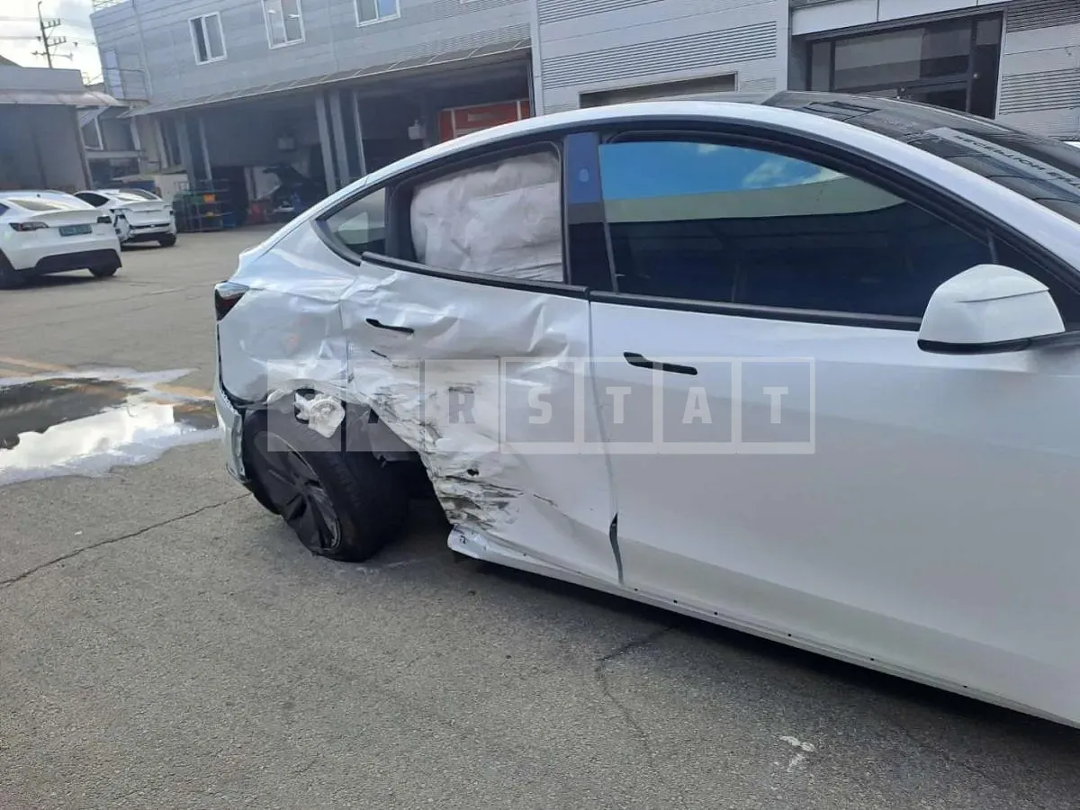Photo 2 of 20: 2025 Tesla Model Y RWD — Korean insurance auction