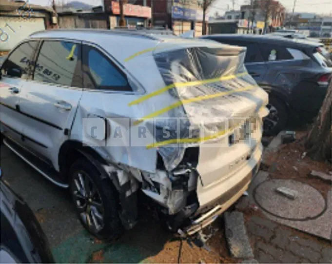 Photo 2 of 30: 2022 Kia Sorento 2.2 — Korean insurance auction