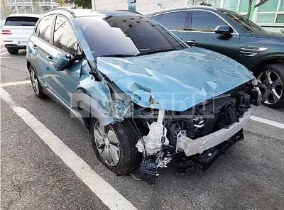 Photo 1 of 10: 2019 Hyundai Kona Electric, VIN KMHK381GFKU016353 — Korean insurance auction