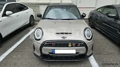 Photo 1 of 33: 2022 MINI Cooper S Five-Door — Korean insurance auction