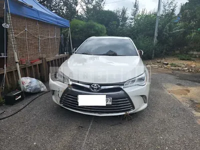 Photo 1 of 6: 2017 Toyota Camry, VIN 4T1BF1FKXHU687915 — Korean insurance auction