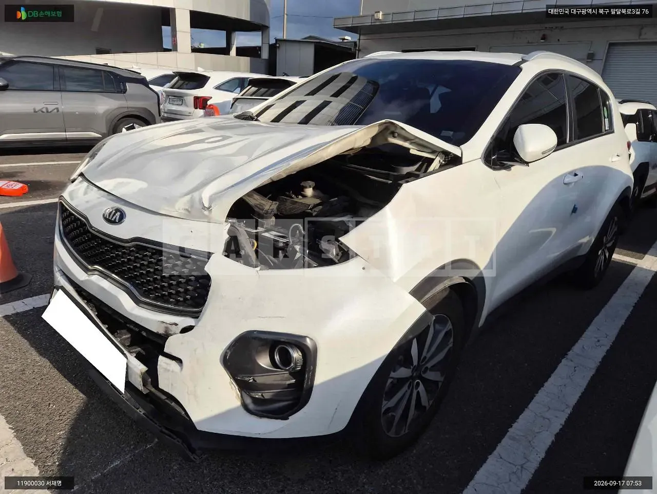 Photo 2 of 18: 2017 Kia Sportage, VIN KNAP6815GJK427570 — Korean insurance auction