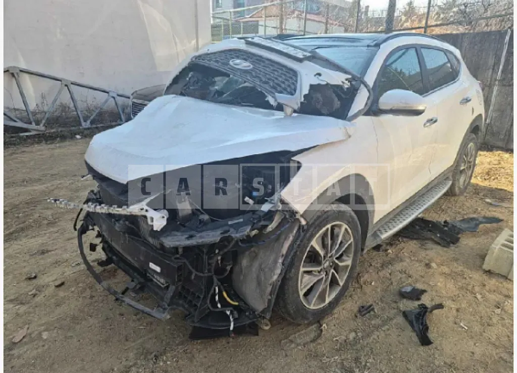 Photo 2 of 12: 2018 Hyundai Tucson — Korean insurance auction