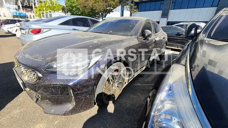 Photo 2 of 5: 2021 Kia Stinger, VIN KNAE351DBMS096955 — Korean insurance auction
