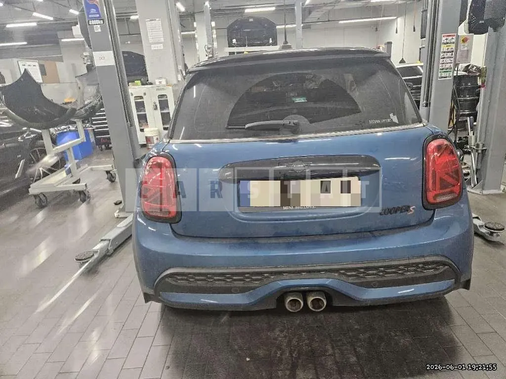 Photo 2 of 19: 2023 MINI Cooper S — Korean insurance auction