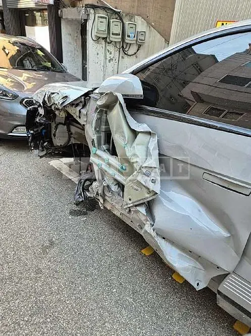 Photo 2 of 64: 2022 Hyundai IONIQ 5 Long Range Electric Car — Korean insurance auction