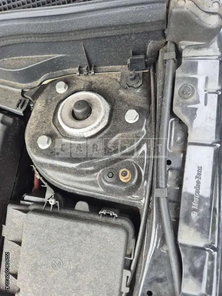 Photo 2 of 22: 2022 Mercedes-Benz GLB250 4Matic — Korean insurance auction