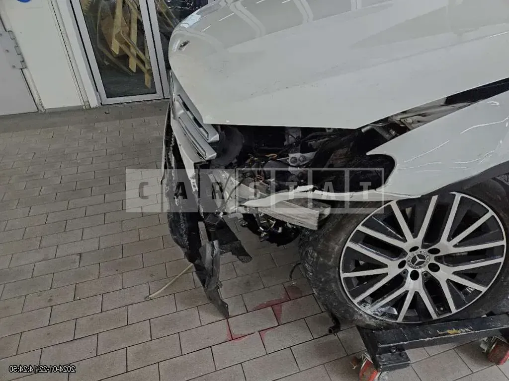 Photo 2 of 9: 2021 Mercedes-Benz GLC300 e 4Matic, VIN W1N0G5DB5MF874070 — Korean insurance auction