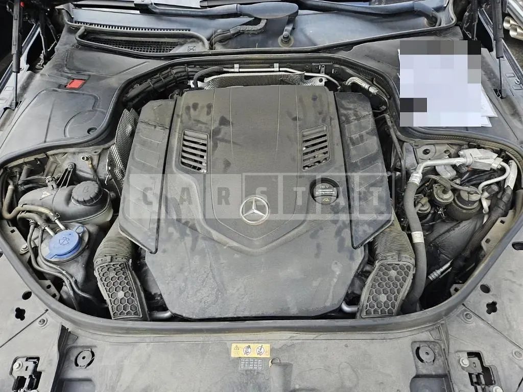 Photo 2 of 8: 2018 Mercedes-Benz S560 4Matic L, VIN WDDUG8GB7KA451027 — Korean insurance auction