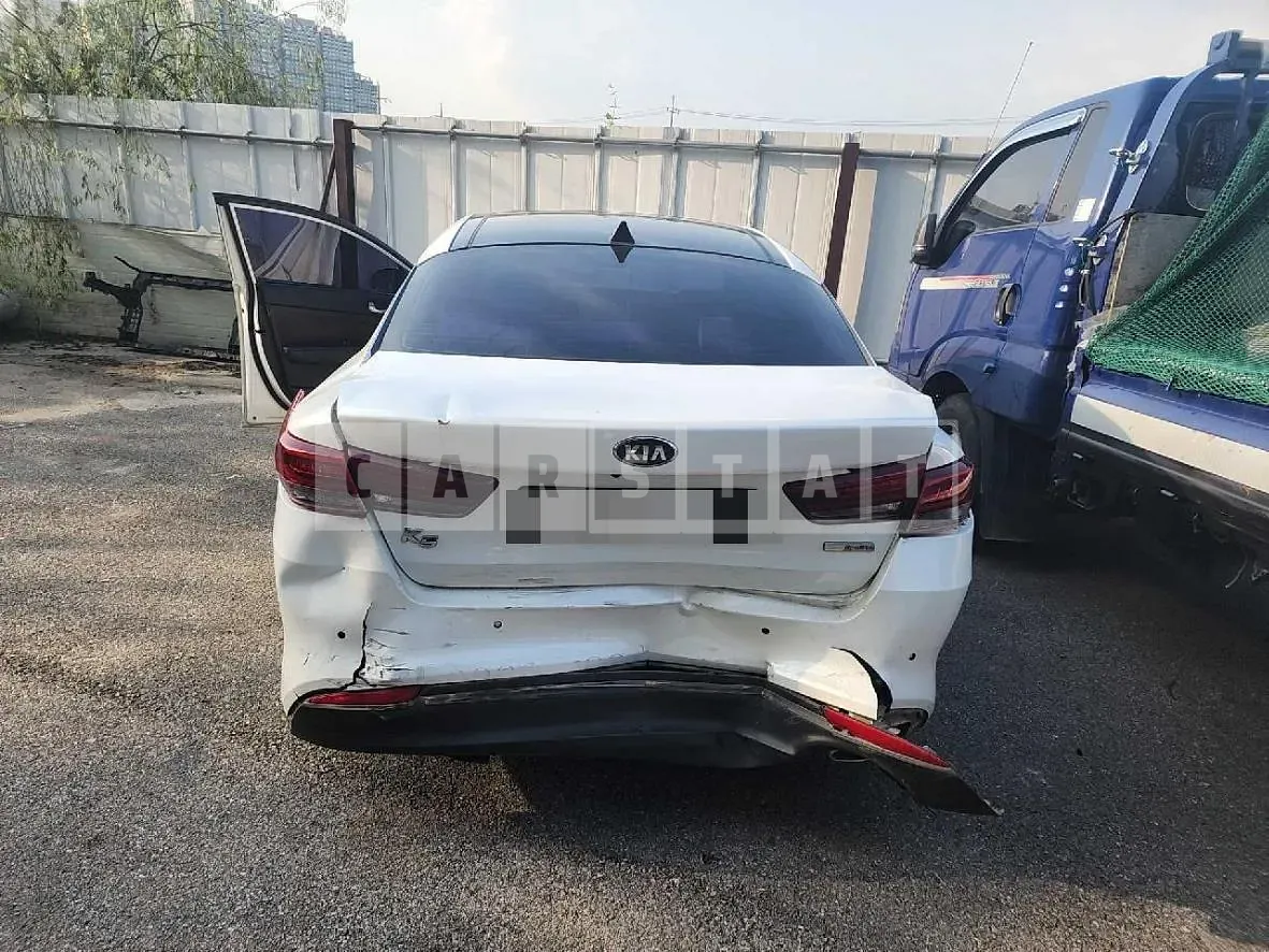 Photo 2 of 17: 2015 Kia K5 Diesel, VIN KNAGU415GGA038839 — Korean insurance auction
