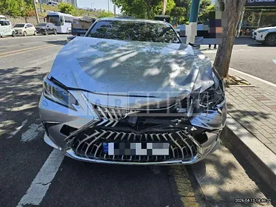 Photo 1 of 19: 2026 Lexus ES300h — Korean insurance auction