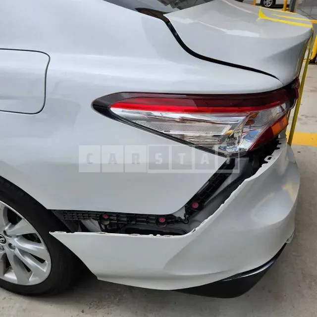 Photo 2 of 8: 2019 Toyota Camry Hybrid LE — Korean insurance auction