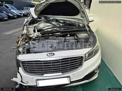 Photo 1 of 13: 2016 Kia Carnival, VIN KNAMB81ABGS189924 — Korean insurance auction