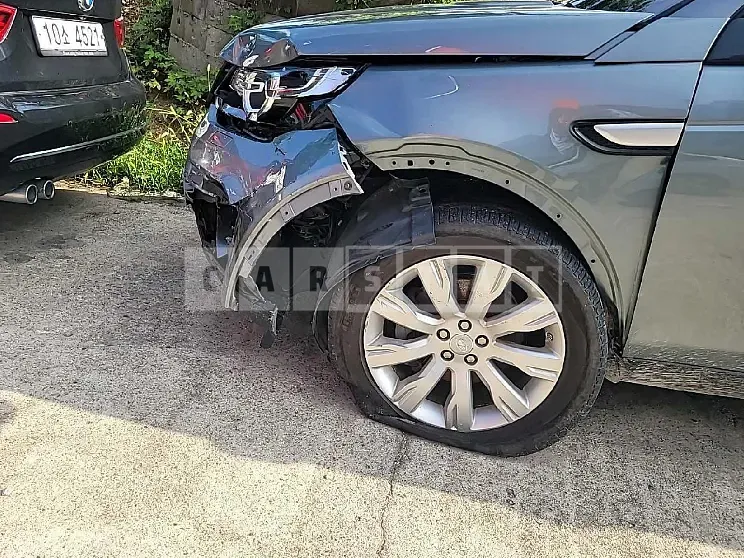 Photo 2 of 4: 2016 Land Rover Discovery Sports 2.0d, VIN SALCA2BN8GH552638 — Korean insurance auction