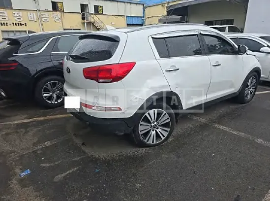 Photo 2 of 10: 2015 Kia Sportage — Korean insurance auction