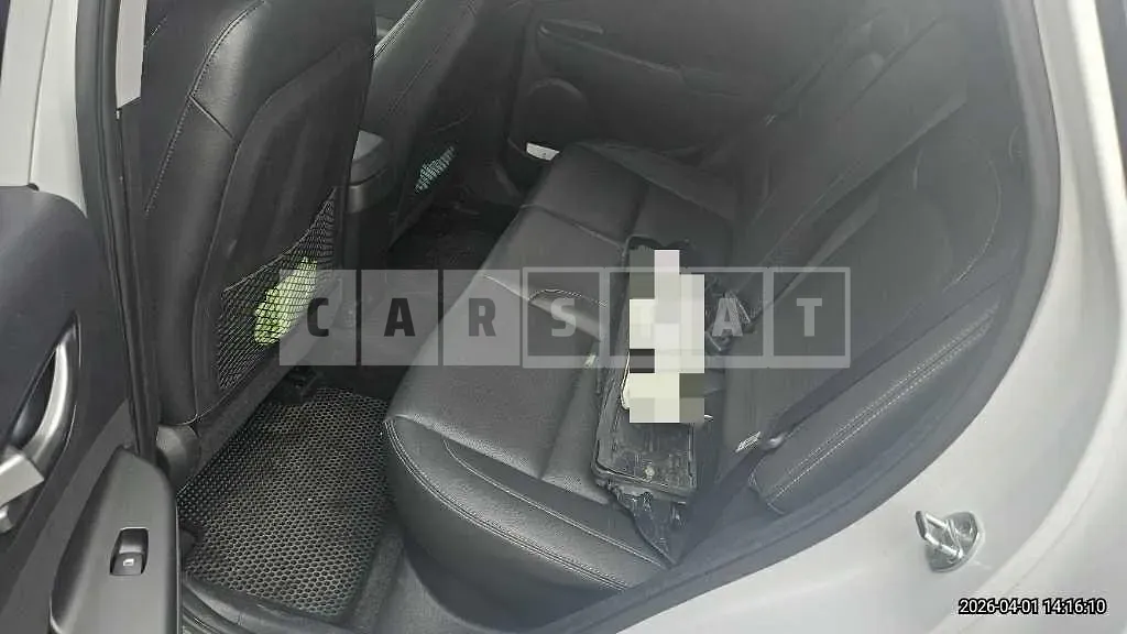 Photo 2 of 17: 2019 Hyundai Kona Gasoline — Korean insurance auction