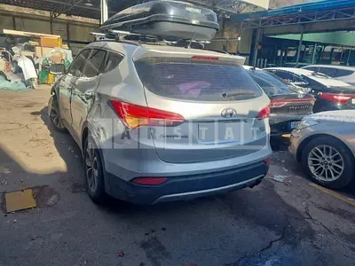 Photo 1 of 7: 2014 Hyundai Santa Fe 2.0 (4WD) — Korean insurance auction