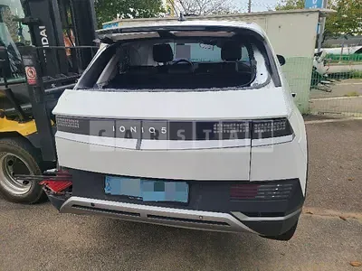 Photo 1 of 52: 2022 Hyundai IONIQ 5 — Korean insurance auction