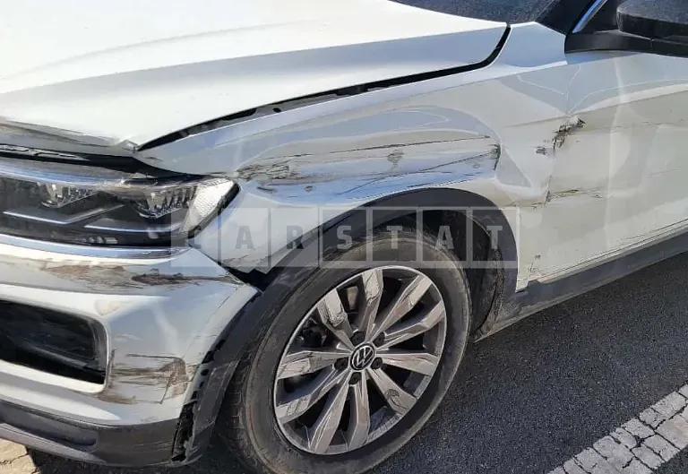 Photo 2 of 19: 2022 Volkswagen T-Roc 2.0 TDI, VIN WVGZZZA1ZNV008600 — Korean insurance auction