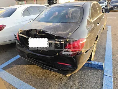 Photo 1 of 13: 2017 Mercedes-Benz E300 4Matic, VIN WDDZF4KB4HA166397 — Korean insurance auction