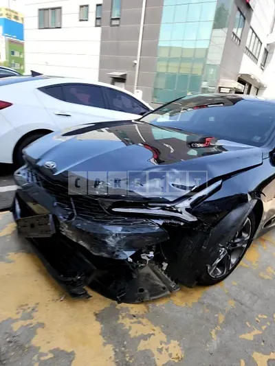 Photo 1 of 30: 2021 Kia K5, VIN KNAG341ABMA090062 — Korean insurance auction