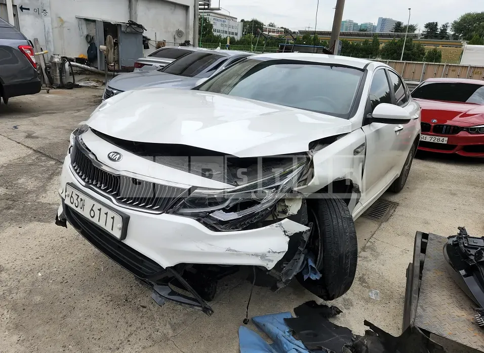 Photo 2 of 6: 2019 Kia K5, VIN KNAGS416BKA266273 — Korean insurance auction