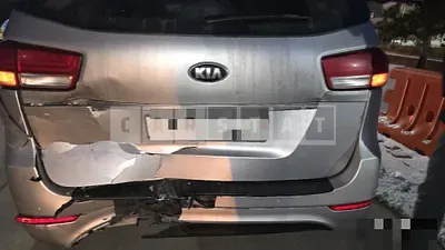 Photo 1 of 6: 2014 Kia Carnival — Korean insurance auction