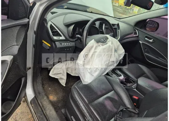 Photo 2 of 7: 2018 Hyundai Santa Fe, VIN KMHSW81UDJU801308 — Korean insurance auction