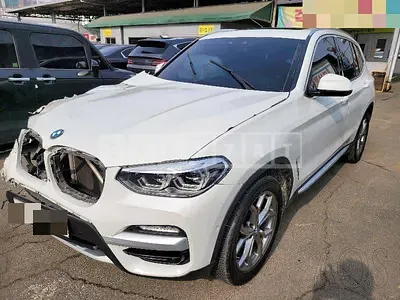 Photo 1 of 42: 2018 BMW X3 xDrive20d, VIN WBATX3105JLB96137 — Korean insurance auction