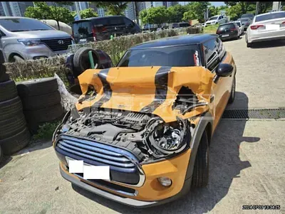 Photo 1 of 13: 2015 MINI Cooper — Korean insurance auction
