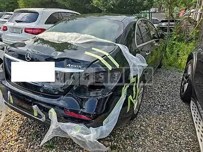 Photo 1 of 24: 2017 Mercedes-Benz E220 d 4Matic — Korean insurance auction