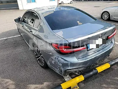 Photo 1 of 13: 2018 BMW 520d, VIN WBAJC3101JWB79241 — Korean insurance auction