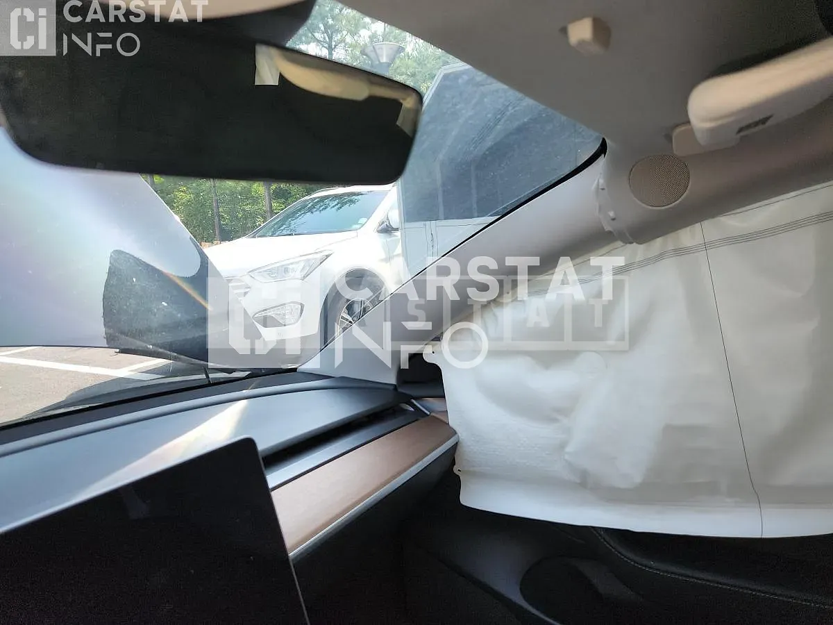 Photo 2 of 5: 2021 Tesla Model 3 Long Range, VIN 5YJ3E1EB1MF010333 — Korean insurance auction