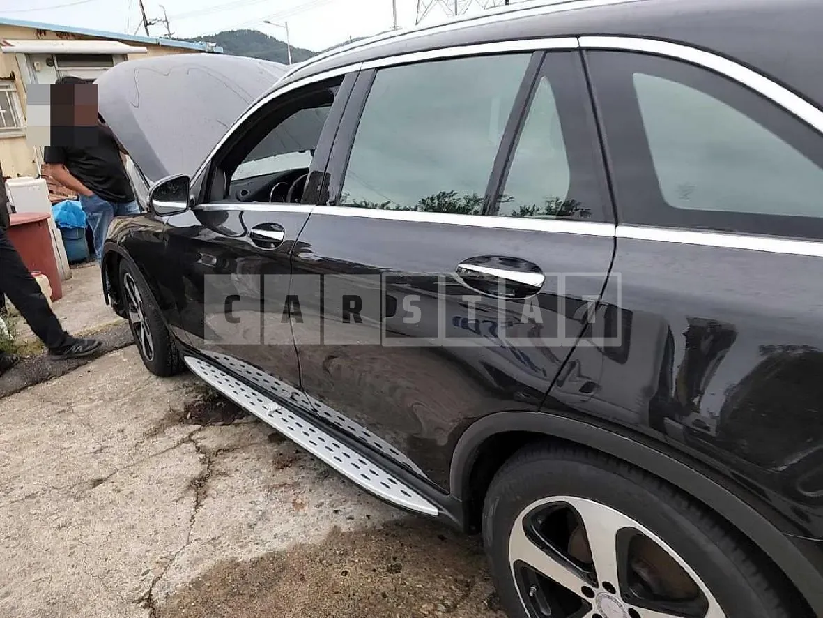 Photo 2 of 7: 2016 Mercedes-Benz GLC220 d 4Matic — Korean insurance auction