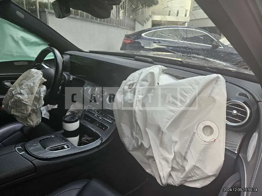Photo 2 of 16: 2021 Mercedes-Benz E 350 4Matic — Korean insurance auction