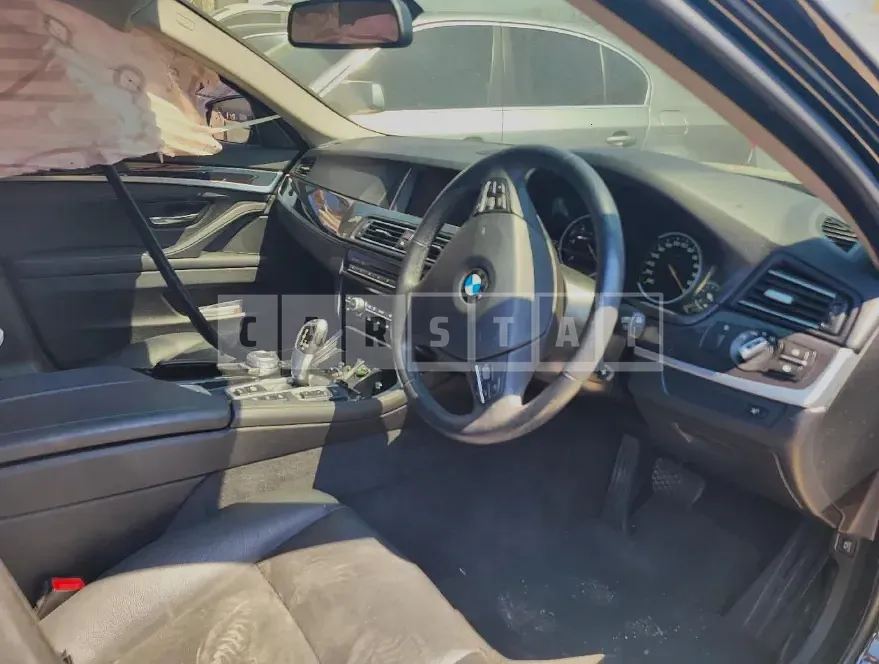 Photo 2 of 9: 2016 BMW 520d xDrive, VIN WBA5E7101GG156822 — Korean insurance auction