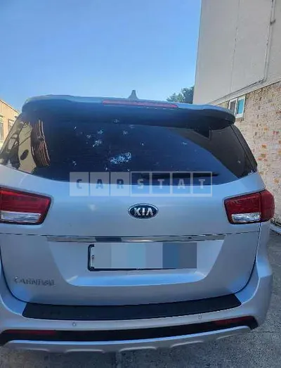 Photo 1 of 76: 2018 Kia Carnivals — Korean insurance auction