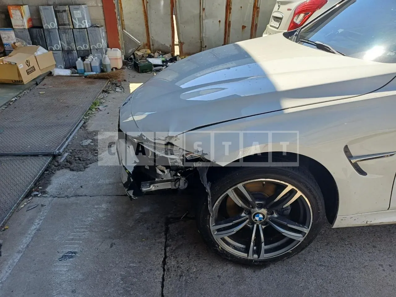 Photo 2 of 8: 2015 BMW 320d, VIN WBA8C5106GK634141 — Korean insurance auction
