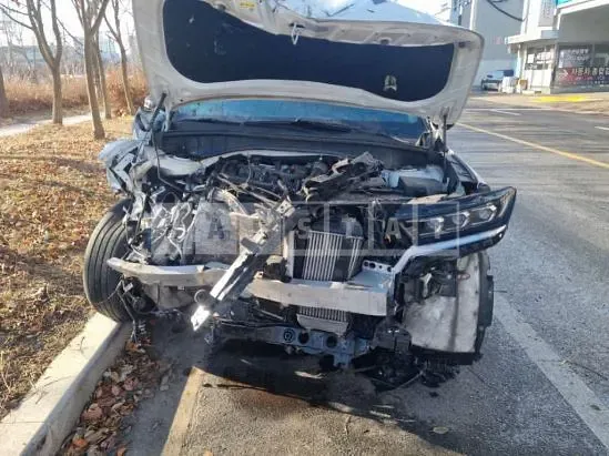 Photo 2 of 12: 2022 Kia Sorento, VIN KNARL81FHNA156752 — Korean insurance auction