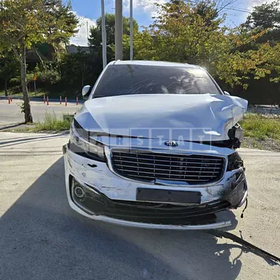 Photo 1 of 5: 2016 Kia Carnival — Korean insurance auction