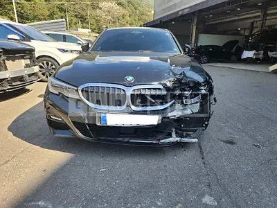 Photo 1 of 16: 2020 BMW 320i M Sport Package, VIN WBA5X5106LFJ99888 — Korean insurance auction