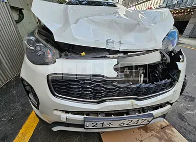Photo 1 of 6: 2018 Kia Sportage, VIN KNAP781ABJK403684 — Korean insurance auction