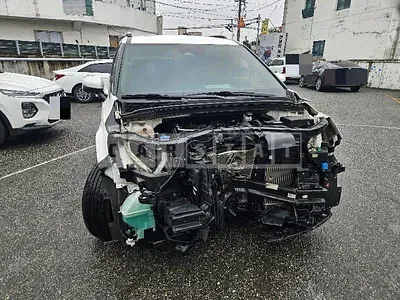 Photo 1 of 21: 2023 Kia Carnivals — Korean insurance auction