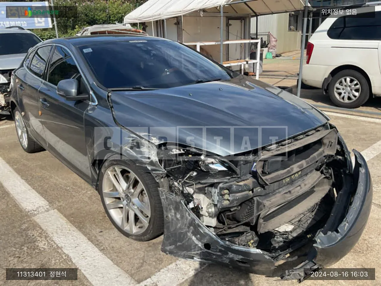 Photo 2 of 12: 2015 Volvo V40D4, VIN YV1MVA8KDG2292749 — Korean insurance auction