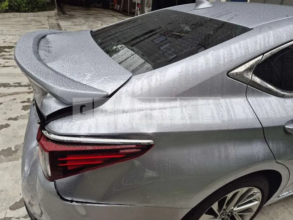 Photo 2 of 17: 2023 Lexus ES300h — Korean insurance auction