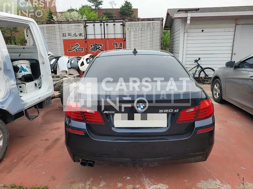 Photo 2 of 11: 2016 BMW 520d xDrive, VIN WBA5E7105GG567513 — Korean insurance auction