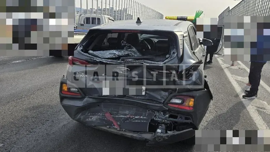 Photo 2 of 10: 2020 Hyundai Kona — Korean insurance auction